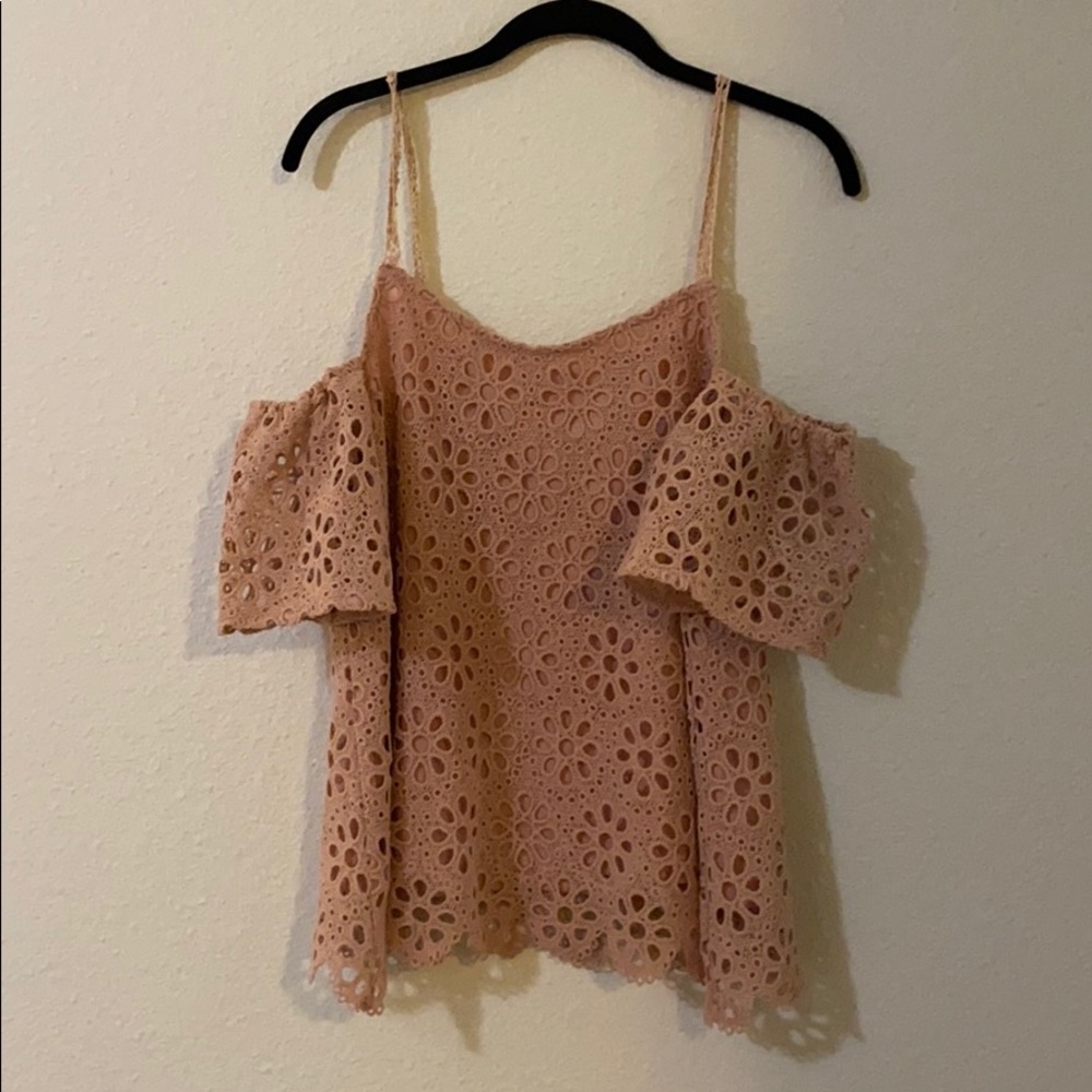 En Creme Off the shoulder floral top